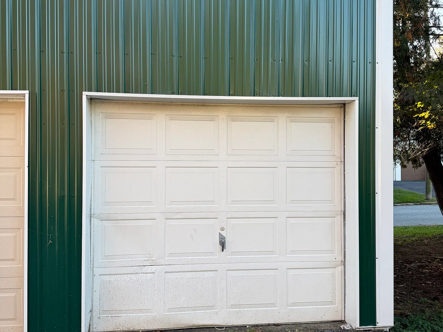 Studio, $195 — Photo 1