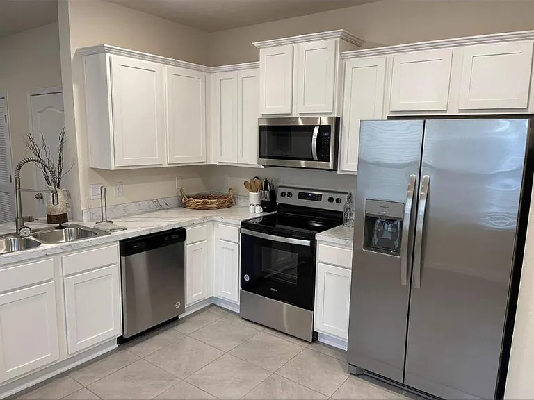 9583 Star Dr — Photo 1