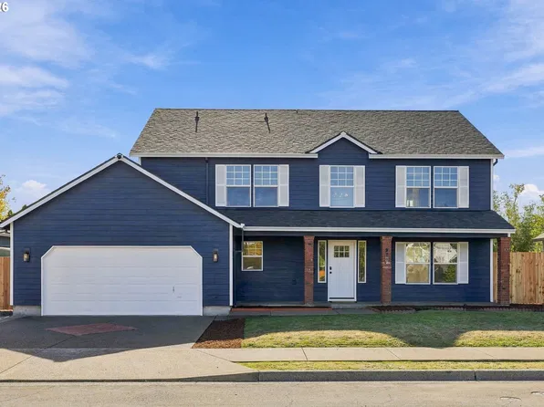 970 SW 26th St, Troutdale, OR 97060
