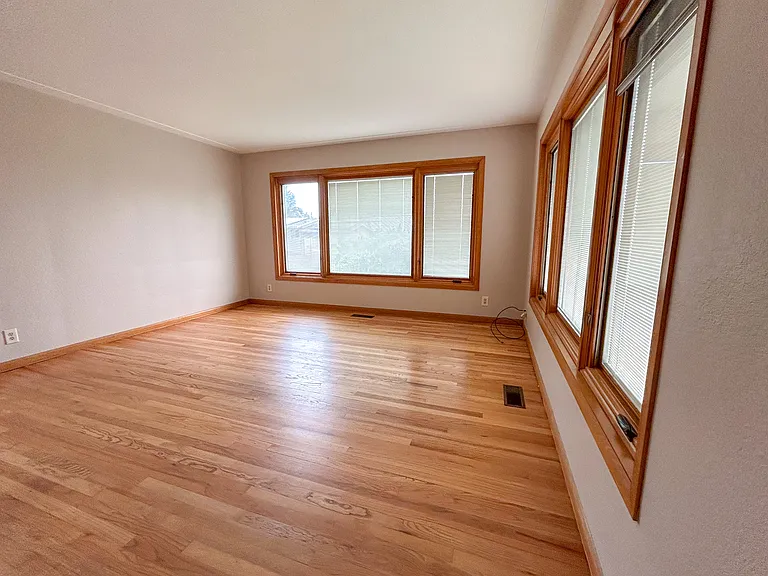1550 Corina Dr SE — Photo 6