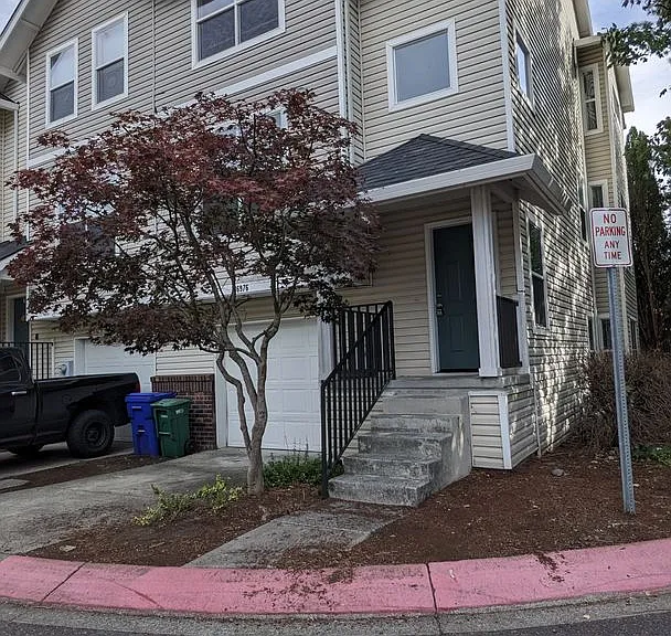 Halsey East Townhomes — Photo 239