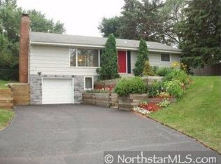 1021 106th St W, Bloomington, MN 55431