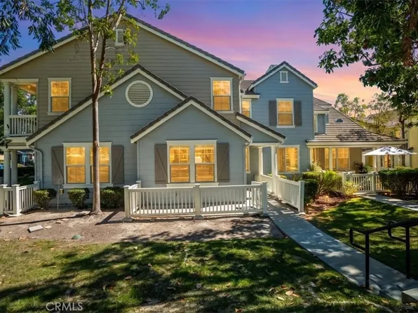 27 Whitworth St, Mission Viejo, CA 92694