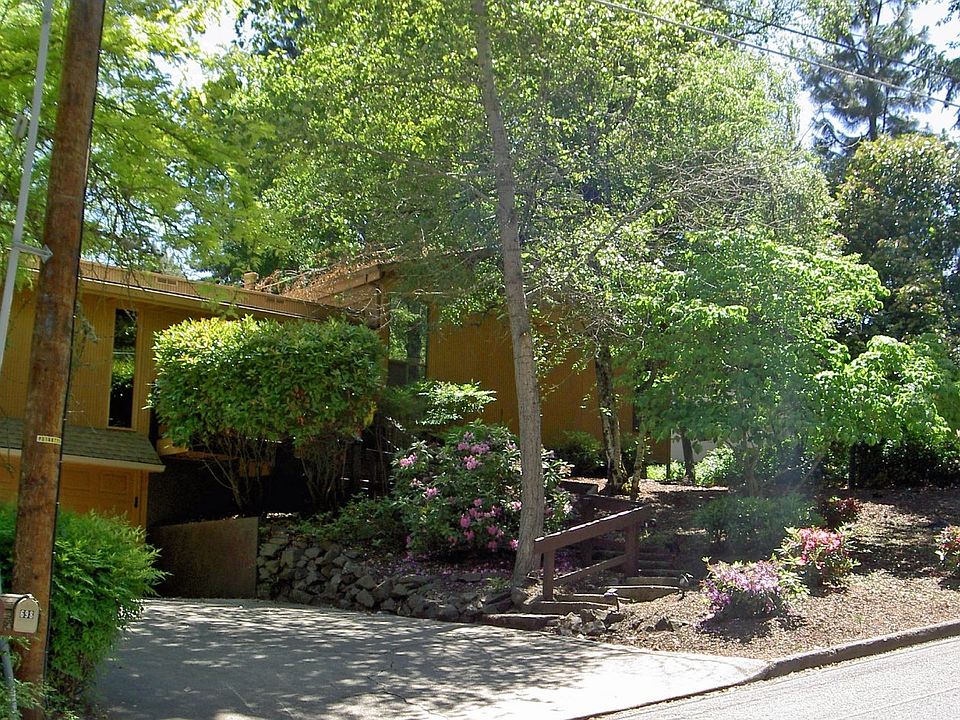 For Sale: 698 S. Mountain Avenue, Ashland, OR 97520
