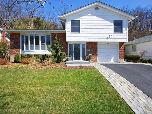 58 Roger Drive, Port Washington, NY 11050