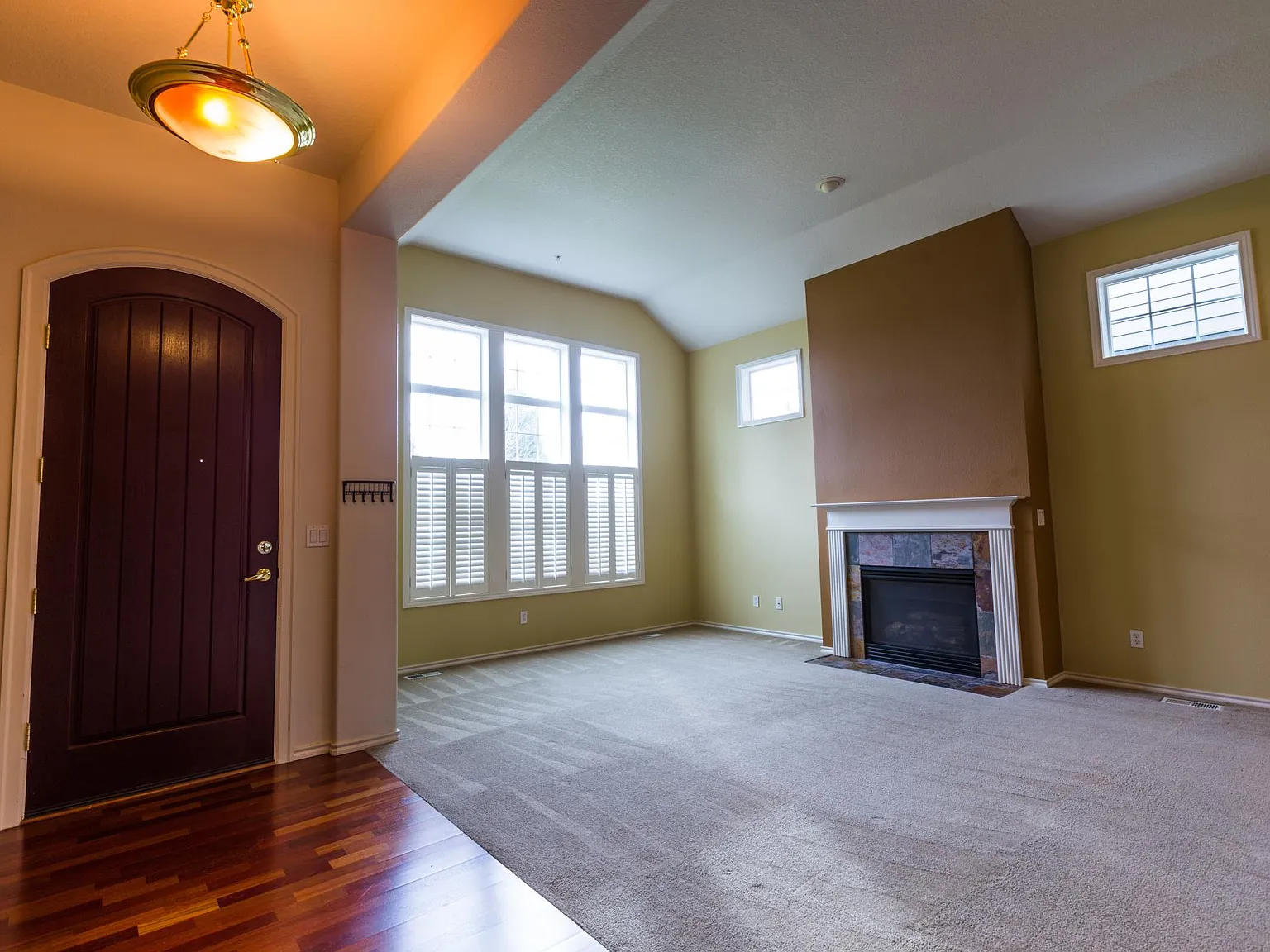 29289 SW Charlotte Ln — Photo 2