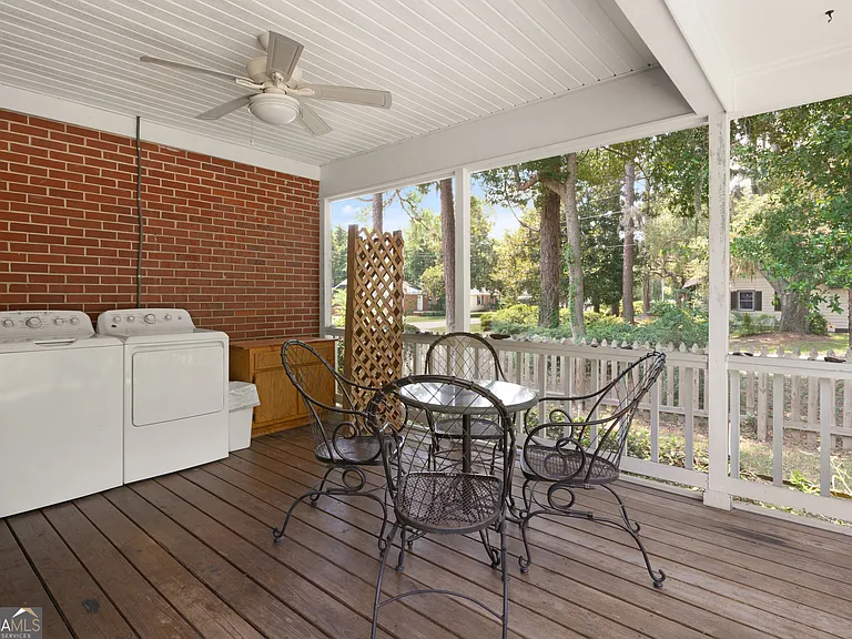 501 Bailey St — Photo 25