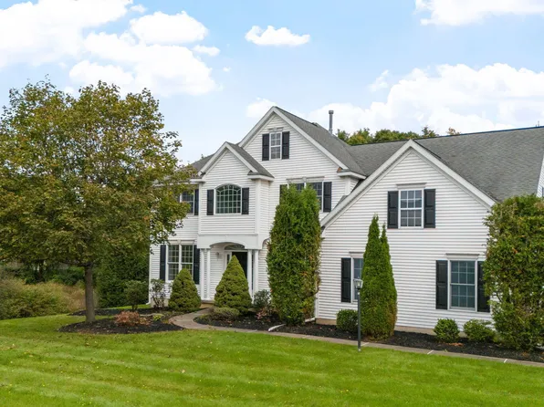 3 Windmill Way, Cohoes, NY 12047
