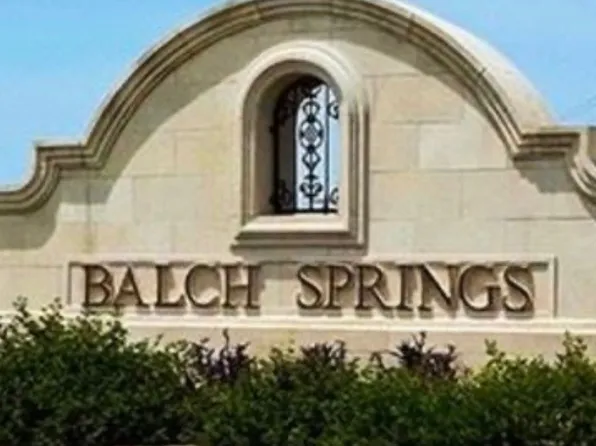 3016 Deep Well Rd, Balch Springs, TX 75180