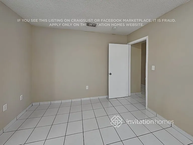 12748 NW 102nd Ave — Photo 11