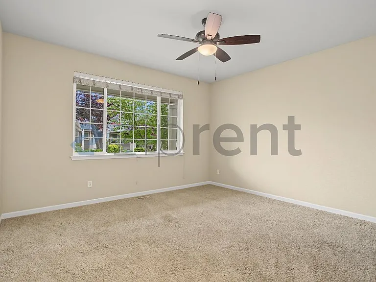 7625 Kodiak Ave NE — Photo 6