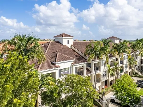 5840 W Sample Rd APT 102, Pompano Beach, FL 33067