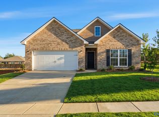 101 River Pointe Dr, New Market, AL 35761