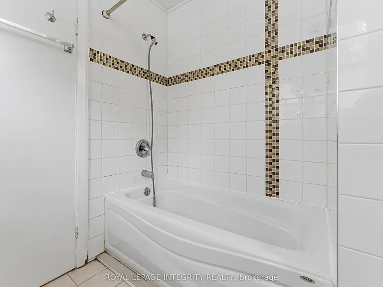 1873 Fairbanks Ave — Photo 20