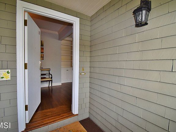 3rd image of 2251 Broderick St #2251
