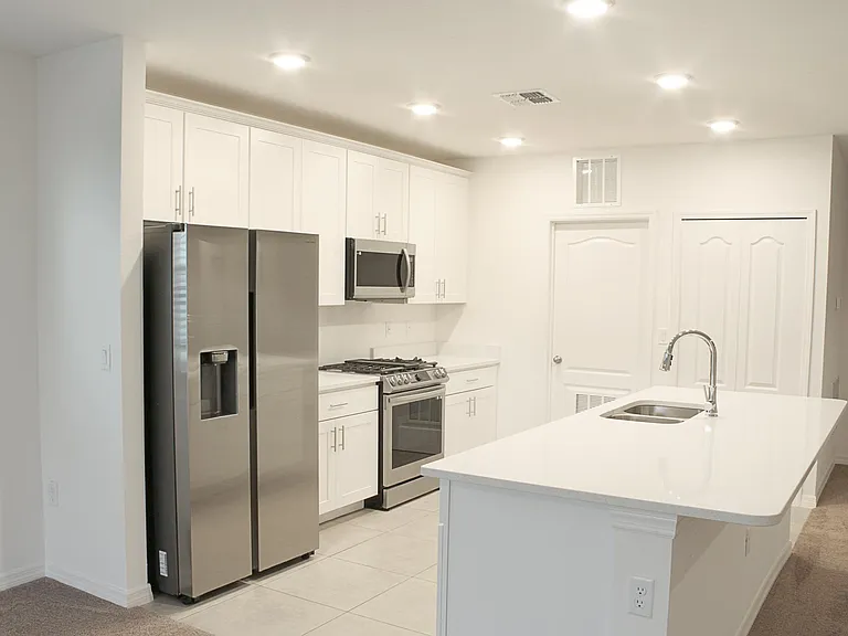1162 Oak Bluff Dr — Photo 5