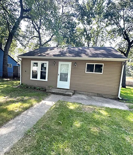 3176 Sobieski St Photo 1