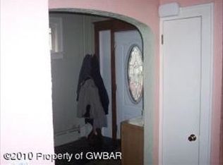 373 Ridge Ave, Kingston, PA 18704