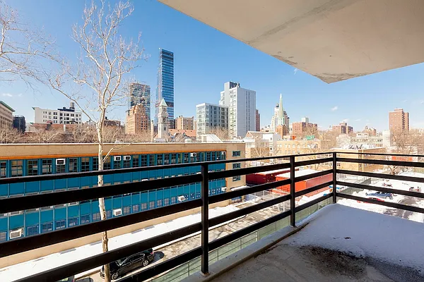 Rented by PWV Acquisitions | media 6