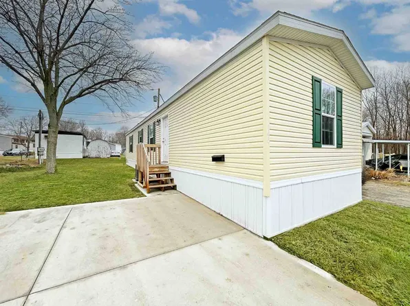 7055 Quarry Rd #148, Amherst, OH 44001