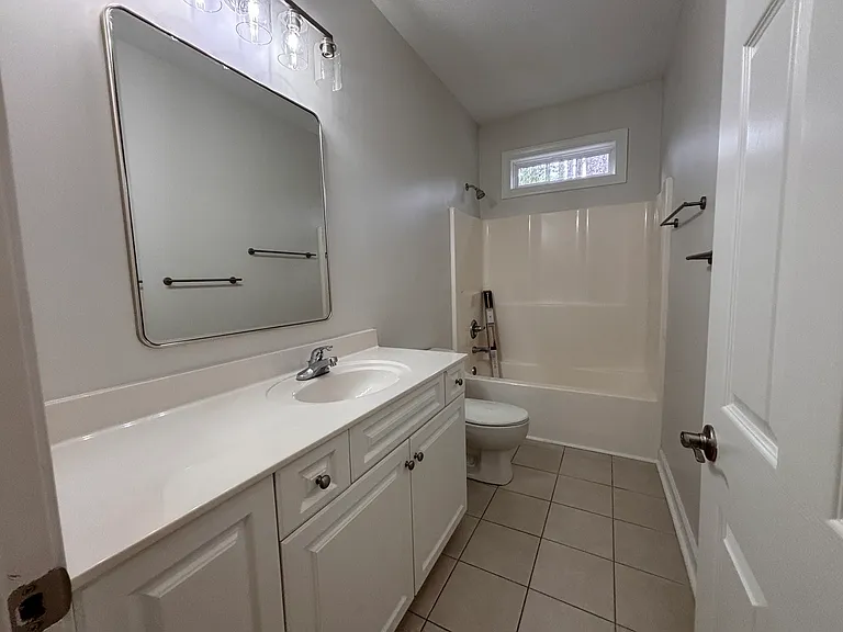 4601 Airport Rd — Photo 9