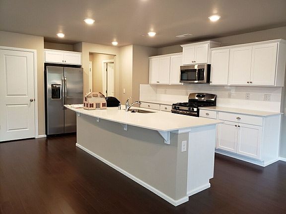 2nd image of 3332 Hoffman Hill Blvd