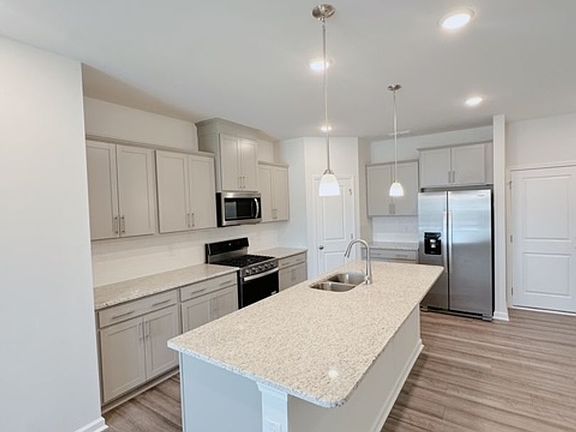 5th image of 327 Fosterton Cottage Way