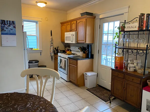 54 Tremont St, Brighton, MA