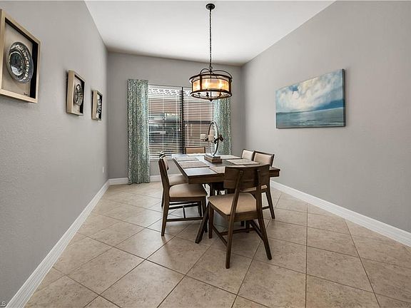 5th image of 3554 Beaufort CT