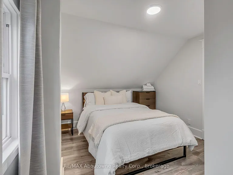 5111 Kitchener St — Photo 22