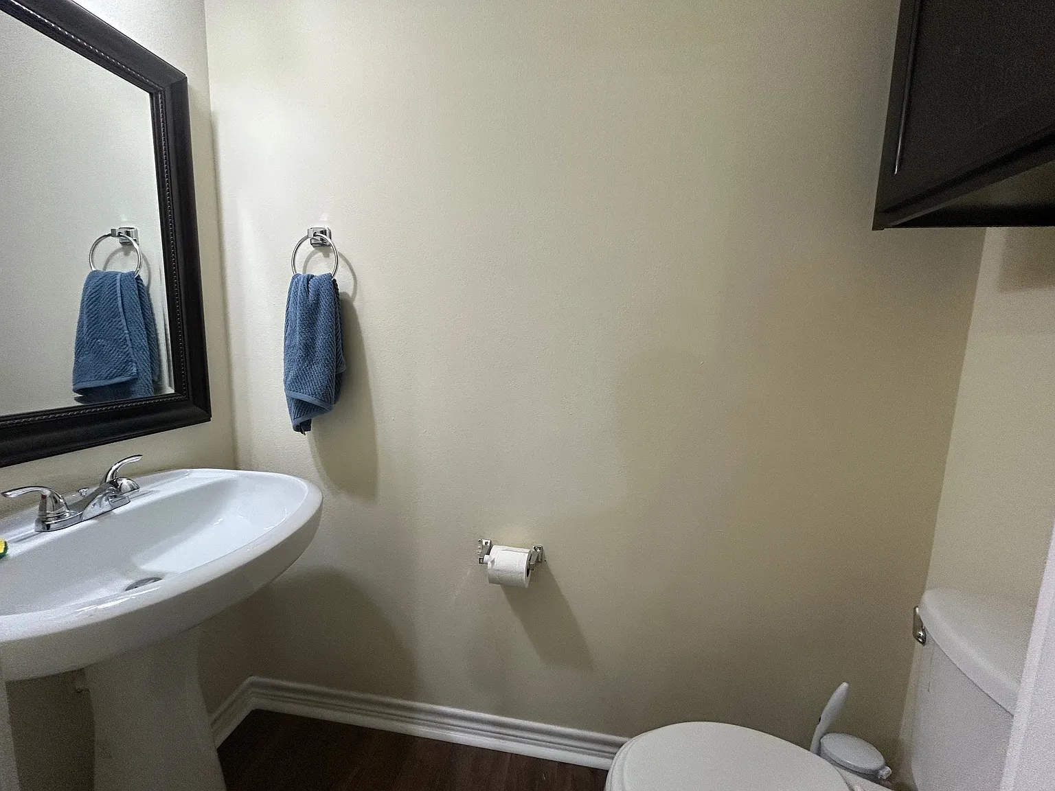 825 Avenue B - 1 — Photo 2