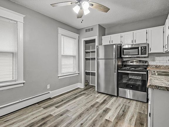 4th image of 867 Hague Ave APT 2