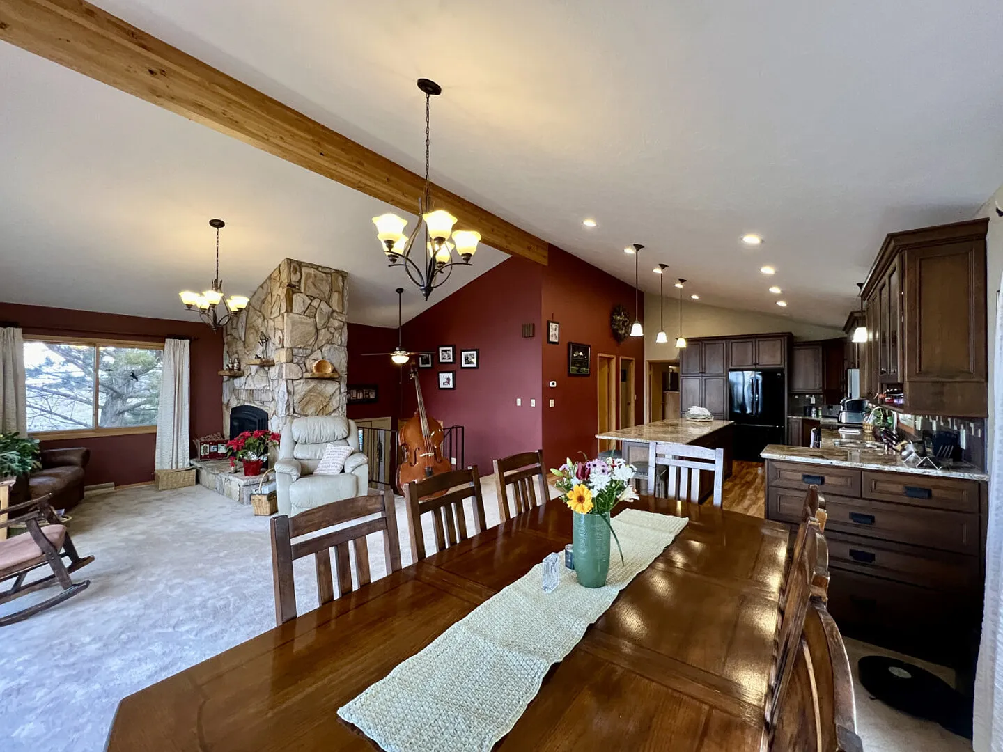 Elkhorn Views Home — Photo 3