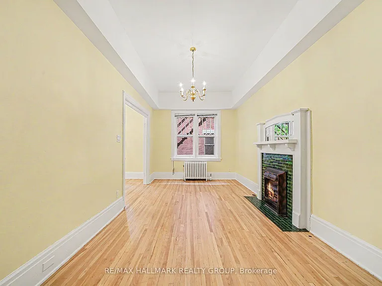 413 Elgin St #4 — Photo 5