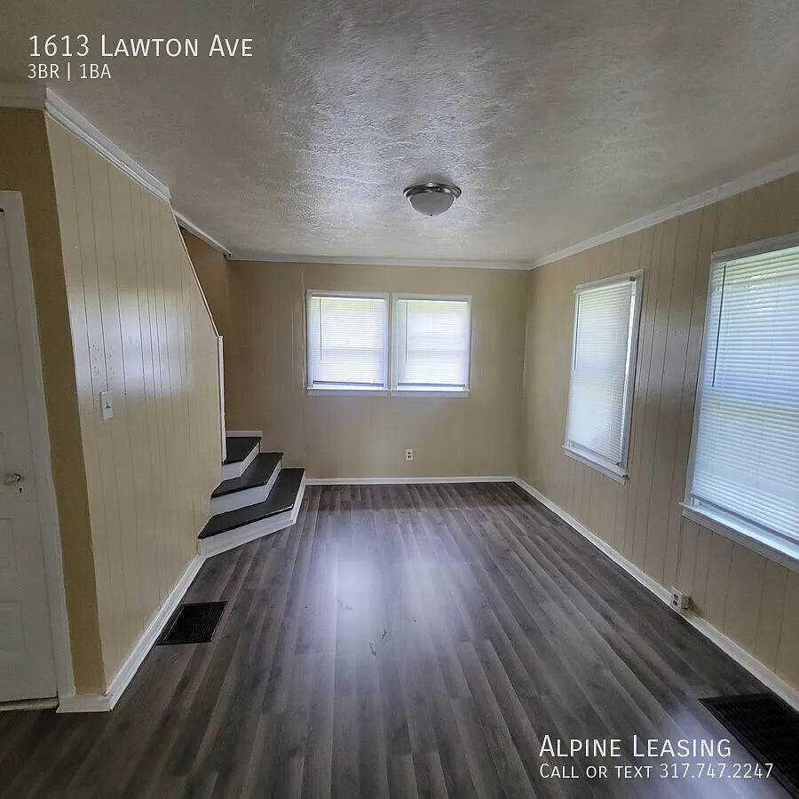 3 Bedroom Southeast home — Photo 3