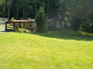 9730 Home Creek Rd, Grundy, VA 24614