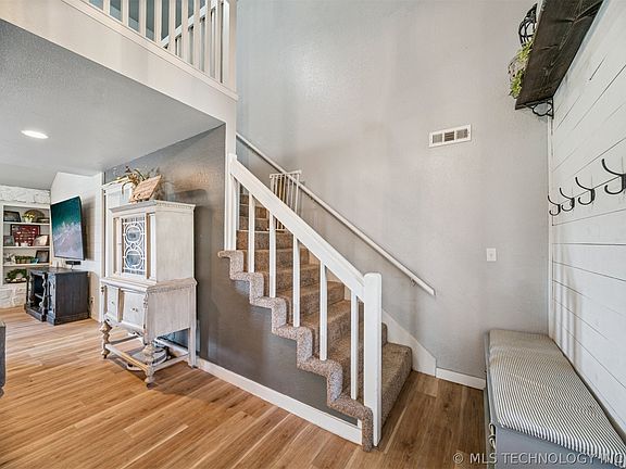 5th image of 10594 E Birch St