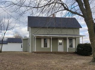 821 Winston St, Seymour, IA 52590