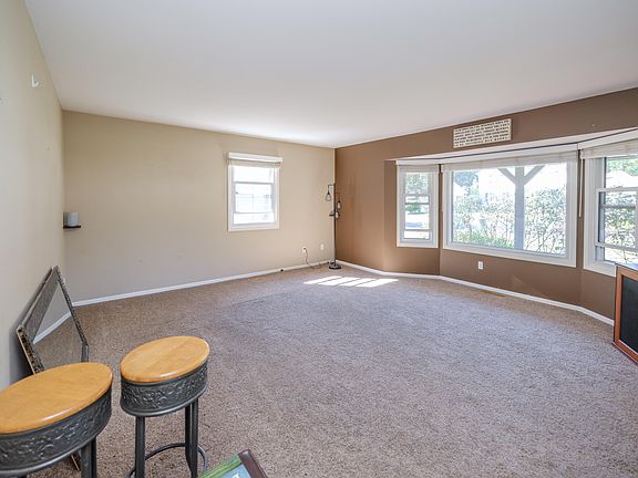 4th image of 6343 Cypress St