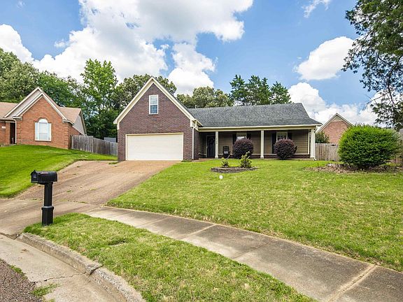 2nd image of 4166 Meadow Field Ln