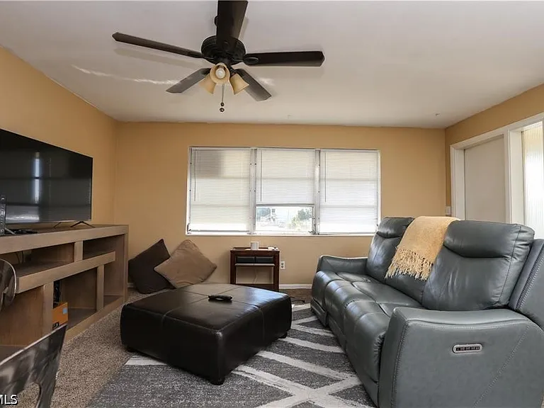 4901 Victoria Dr #204 — Photo 10