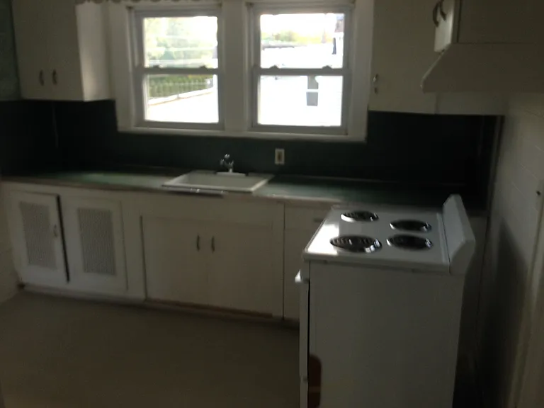 71 Potter Ave — Photo 6