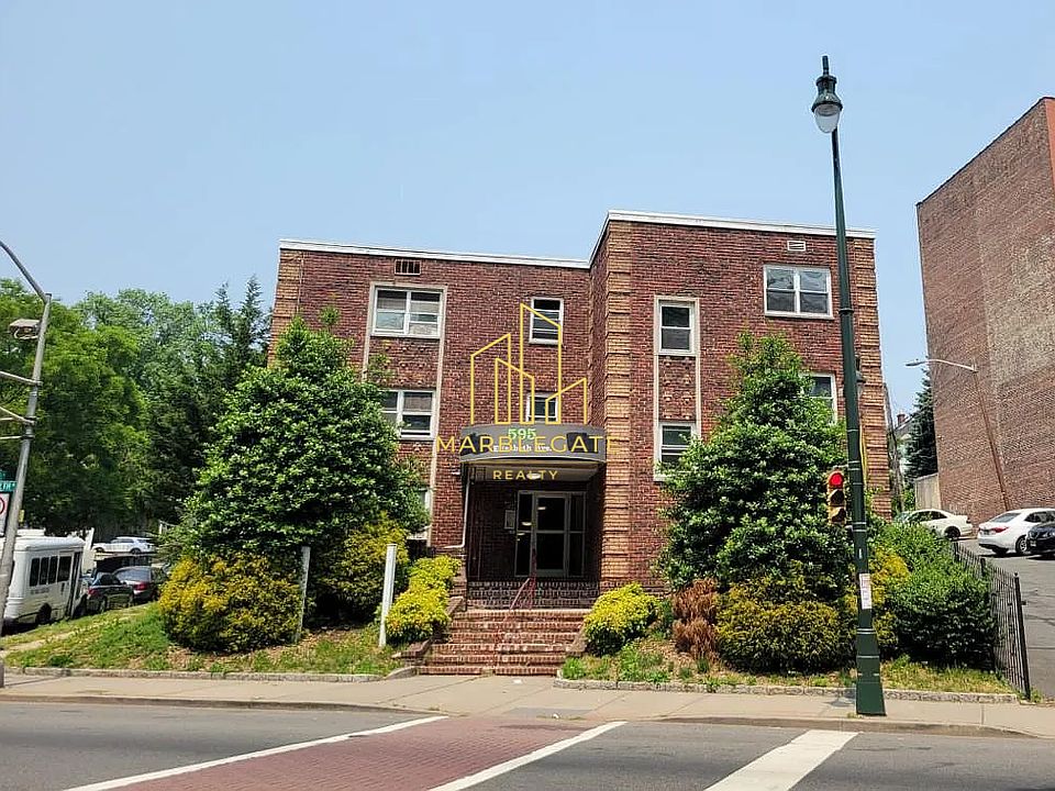 1st image of 595-594 Elizabeth Ave #22A