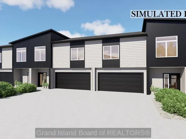 4222 Mitchell Creek Dr, Grand Island, NE 68803