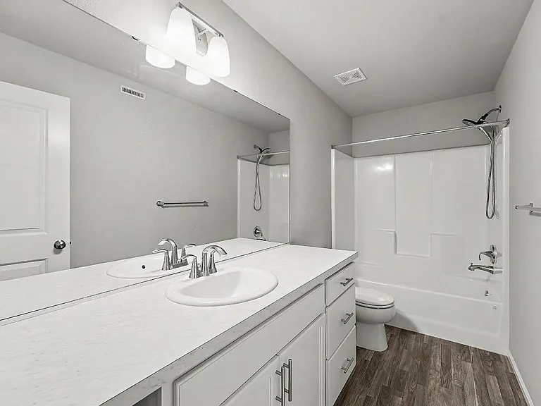 15065 Iverson Loop SE — Photo 26