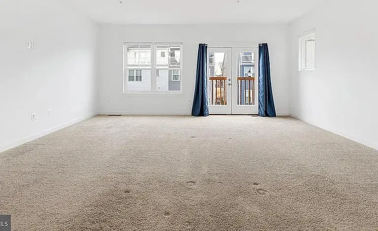 330 Furgeson Ln — Photo 24