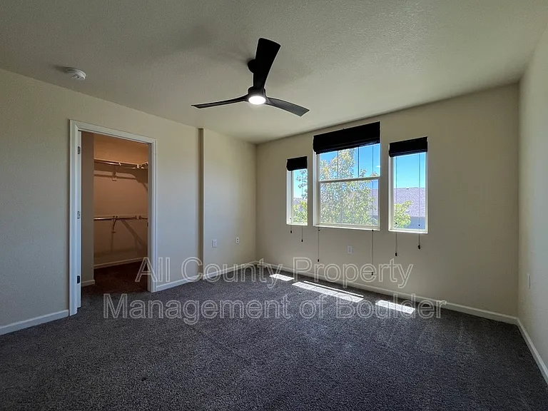 1208 Hummingbird Cir — Photo 15