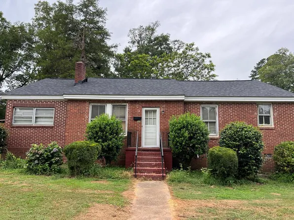 319 N Cambridge St, Ninety Six, SC 29666
