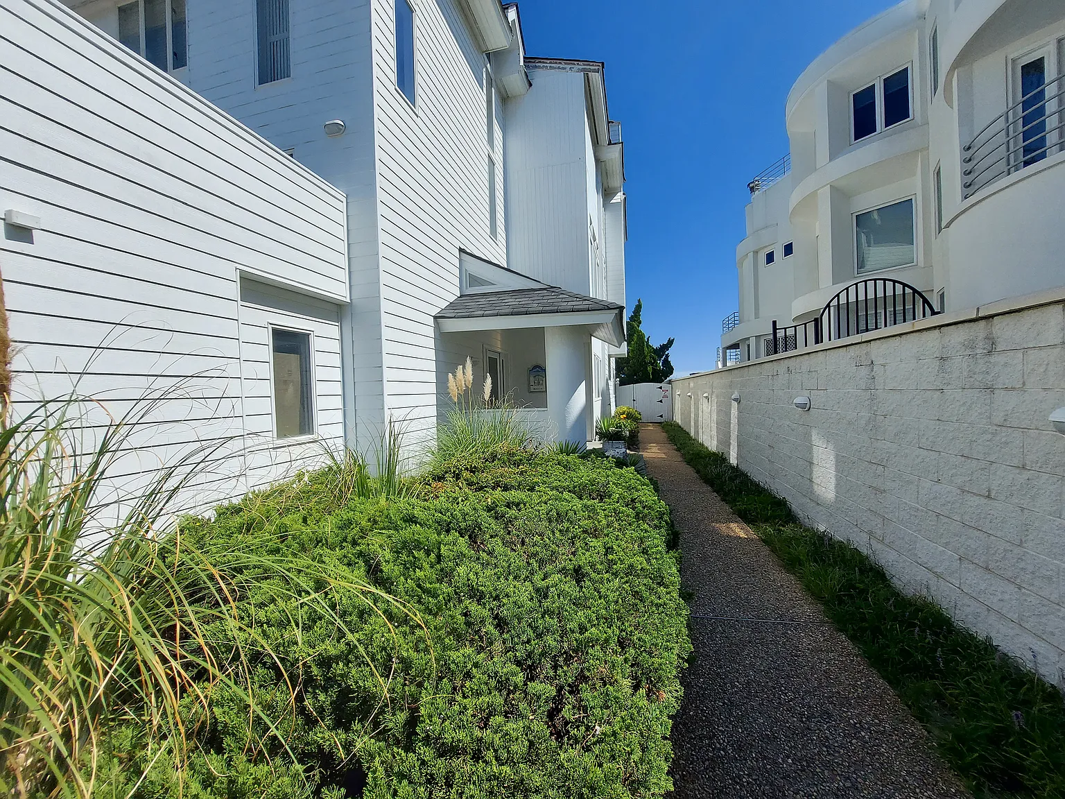 502 S Atlantic Ave — Photo 4