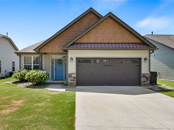 313 Hampton Farms Trl, Greenville, SC 29617